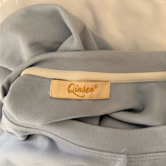 Sky Blue Twist Front Crop Top - Picture 3 of 3